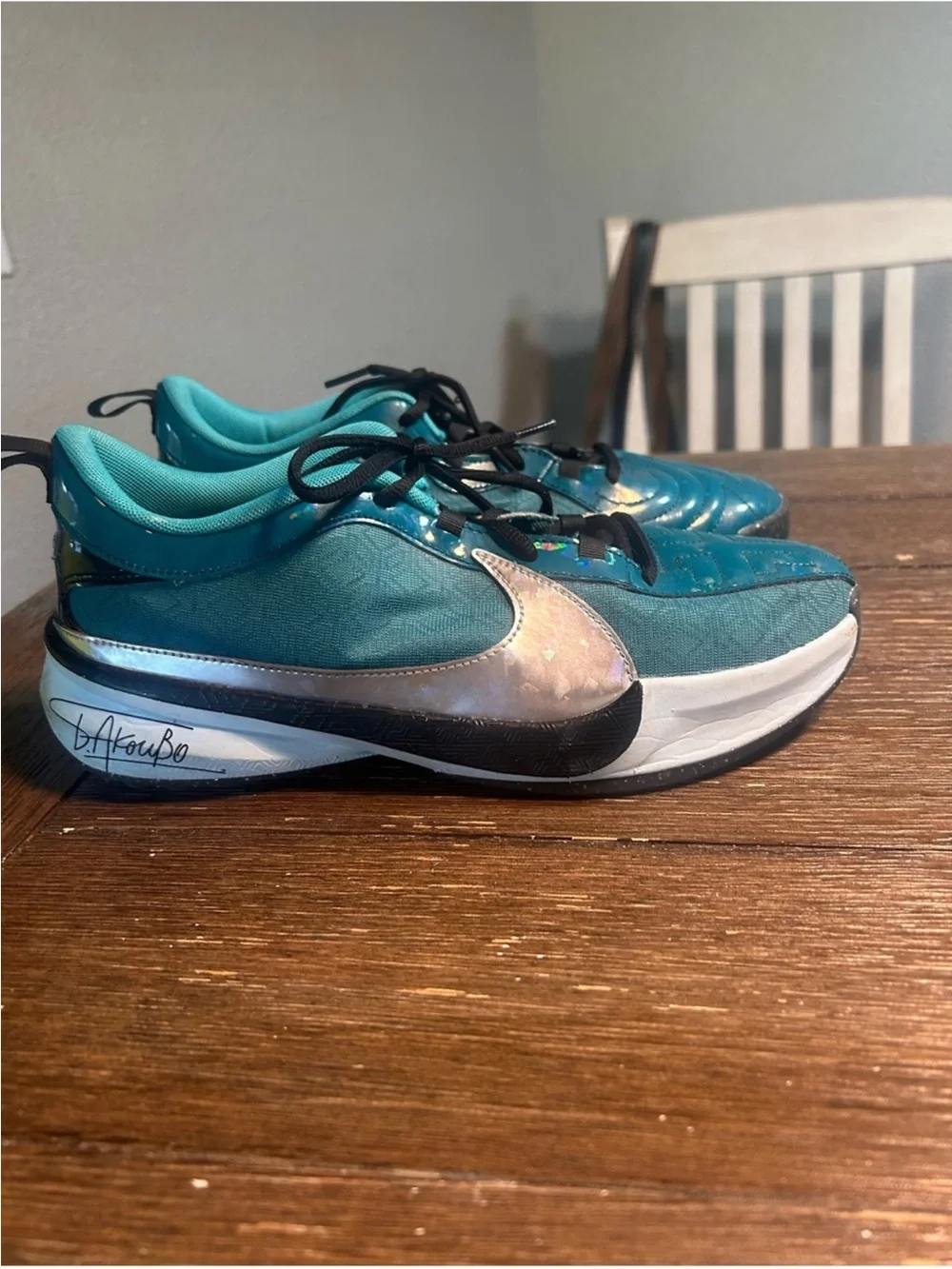 Zoom freak size 8.5 women’s